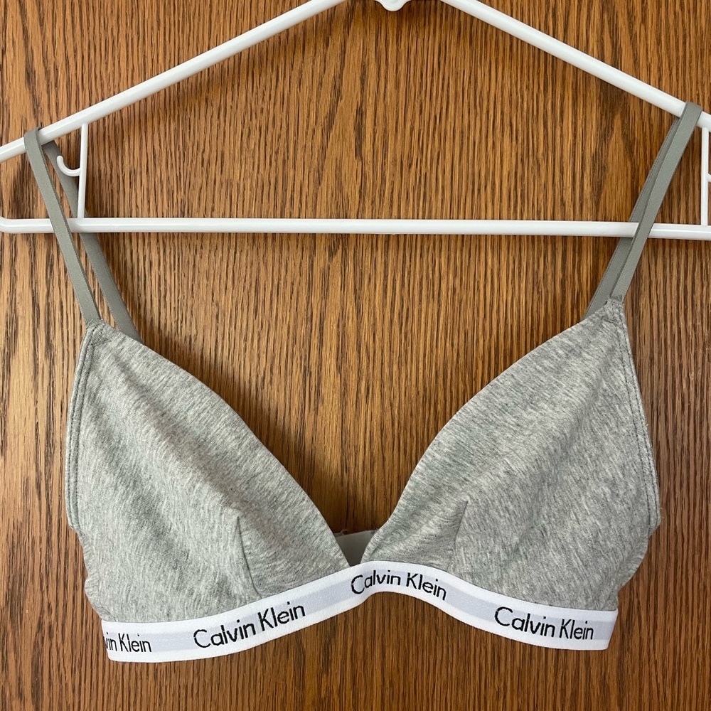 🤍CALVIN KLEIN🤍 carousel triangle bralette